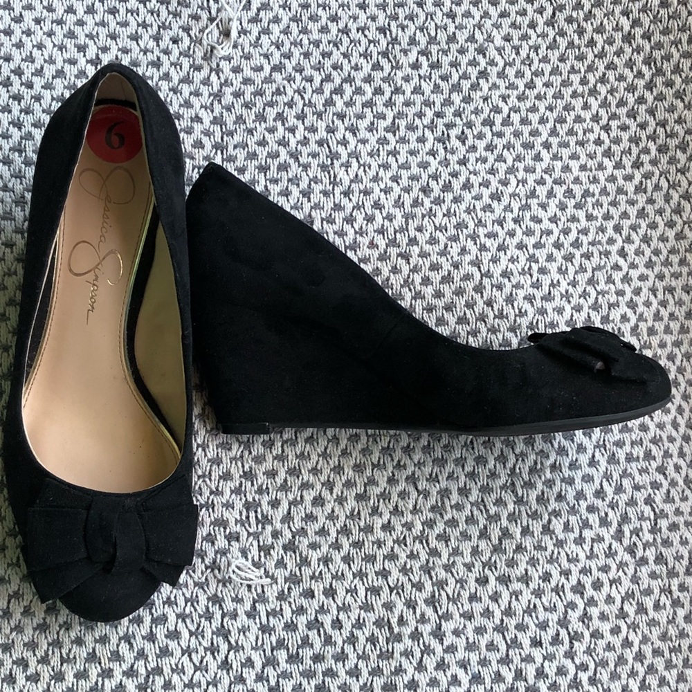 Jessica Simpson Black Heels
